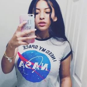 Meet your Posher, Emely